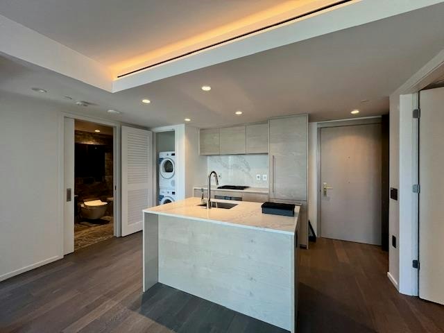 902-1408 Robson Street, Vancouver, BC, V6G 0E6