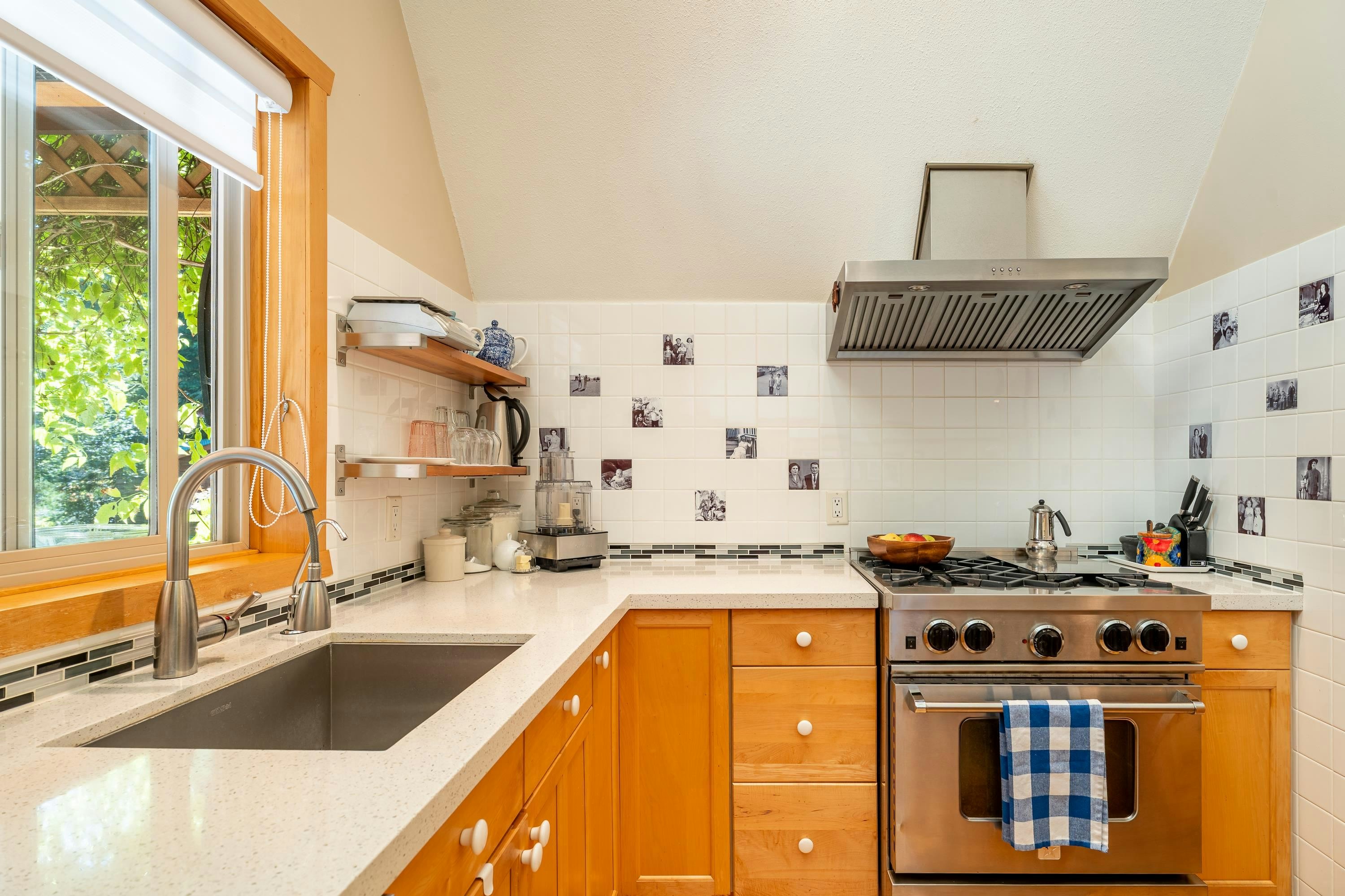 2-13651 Camp Burley Road, Pender Harbour Egmont, BC, V0N 1S1 - 7