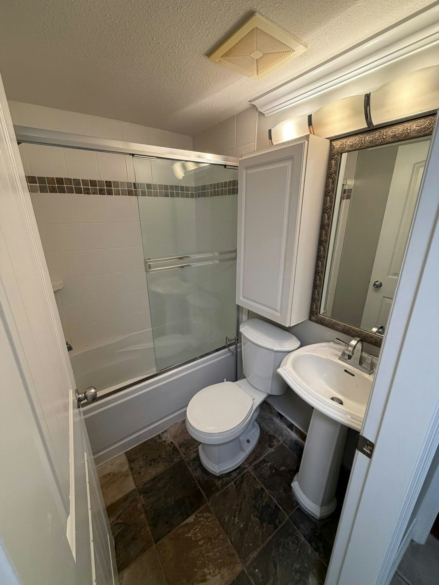 4585 Commercial Street, Vancouver, BC, V5N 4G8 - 7