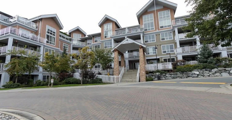 308-6490 194 Street, Surrey, BC, V4N 6J9