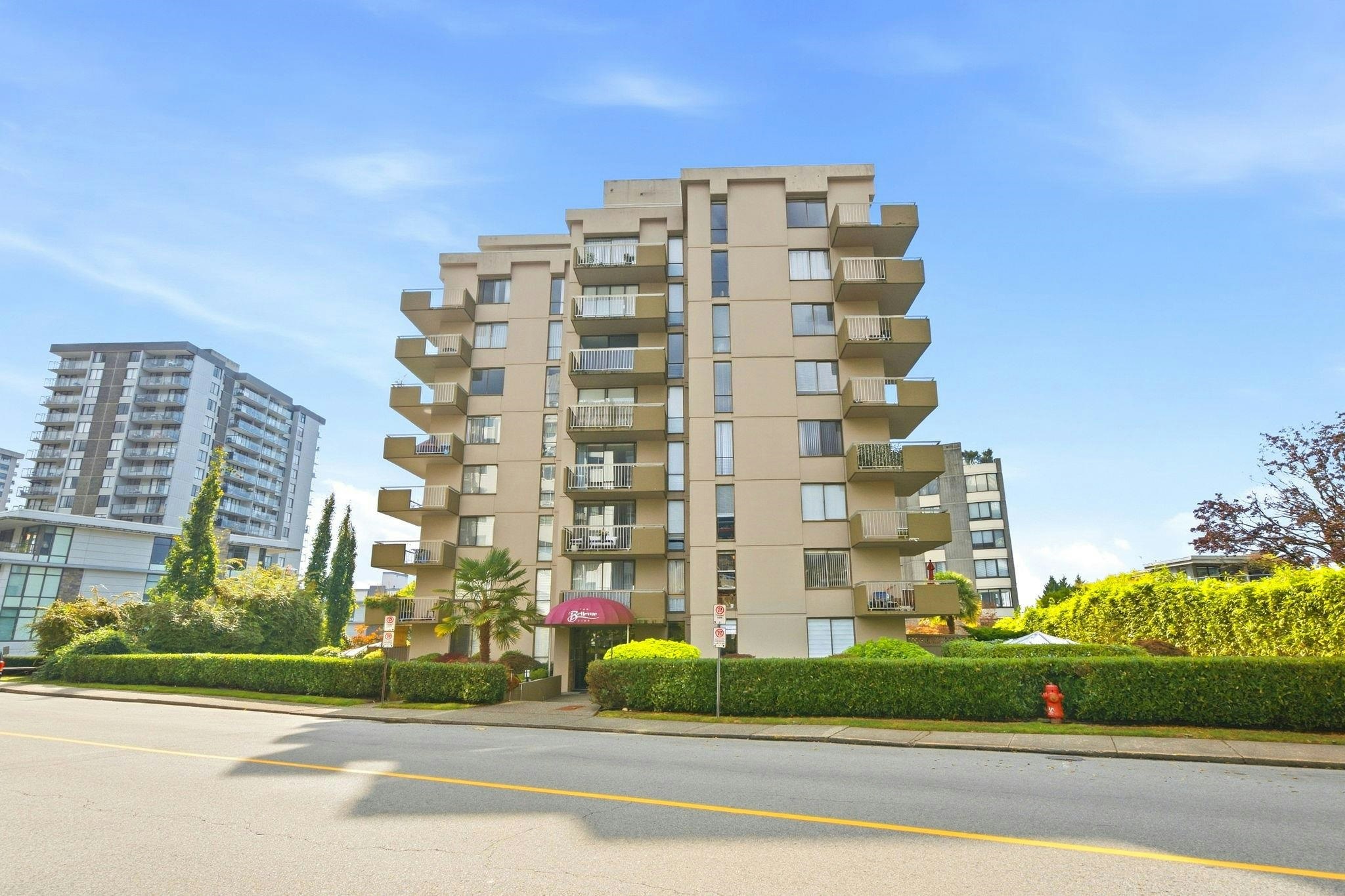 802-2150 Bellevue Avenue, West Vancouver, BC, V7V 1C3 - 2