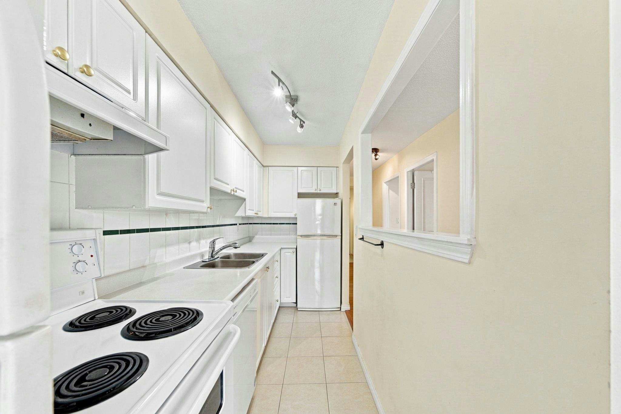 802-2150 Bellevue Avenue, West Vancouver, BC, V7V 1C3 - 6