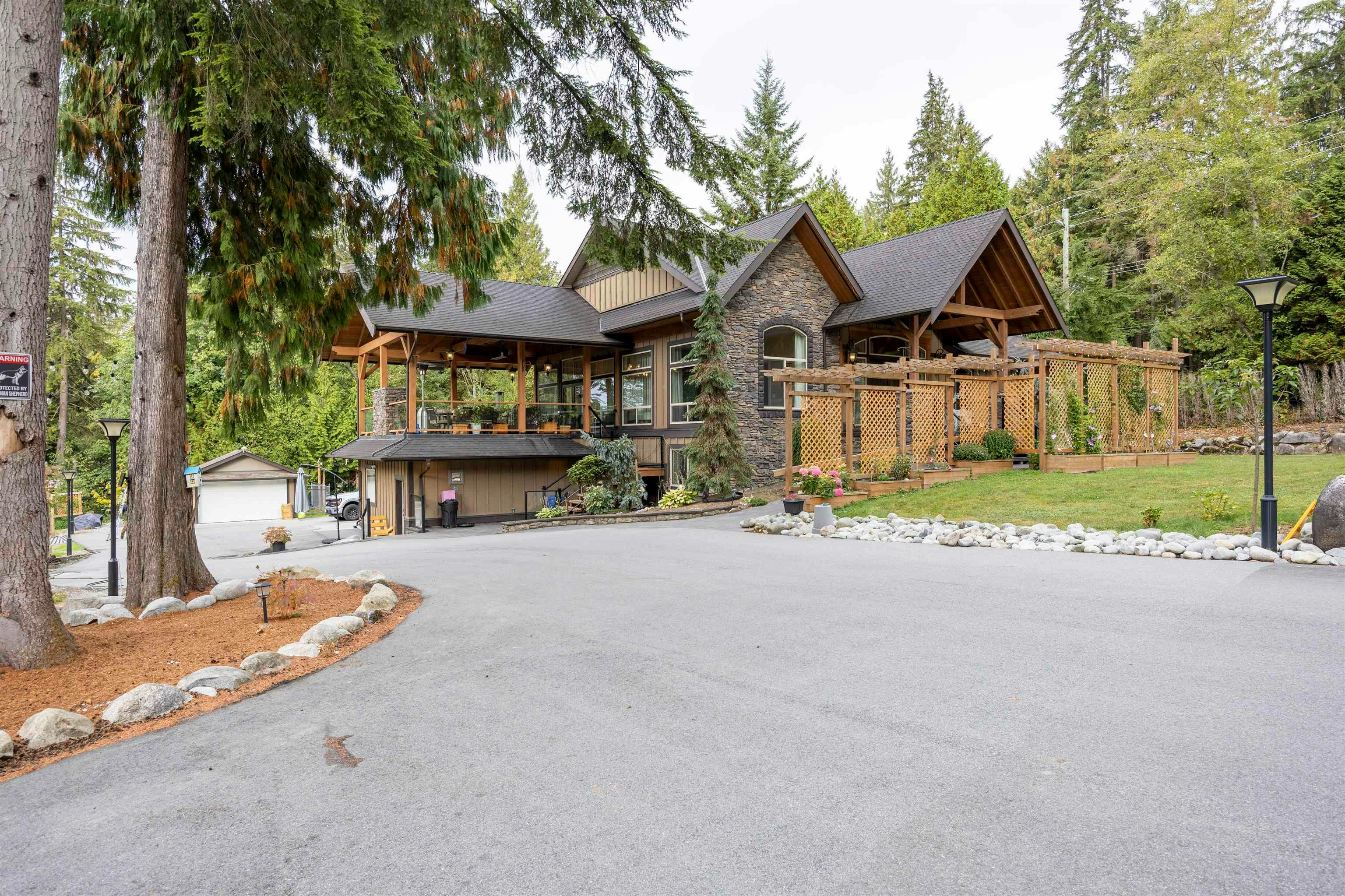 27242 Dewdney Trunk Road - 2