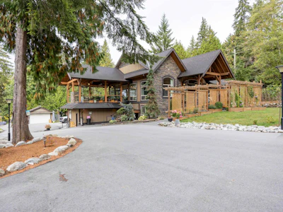 27242 Dewdney Trunk Road - 2