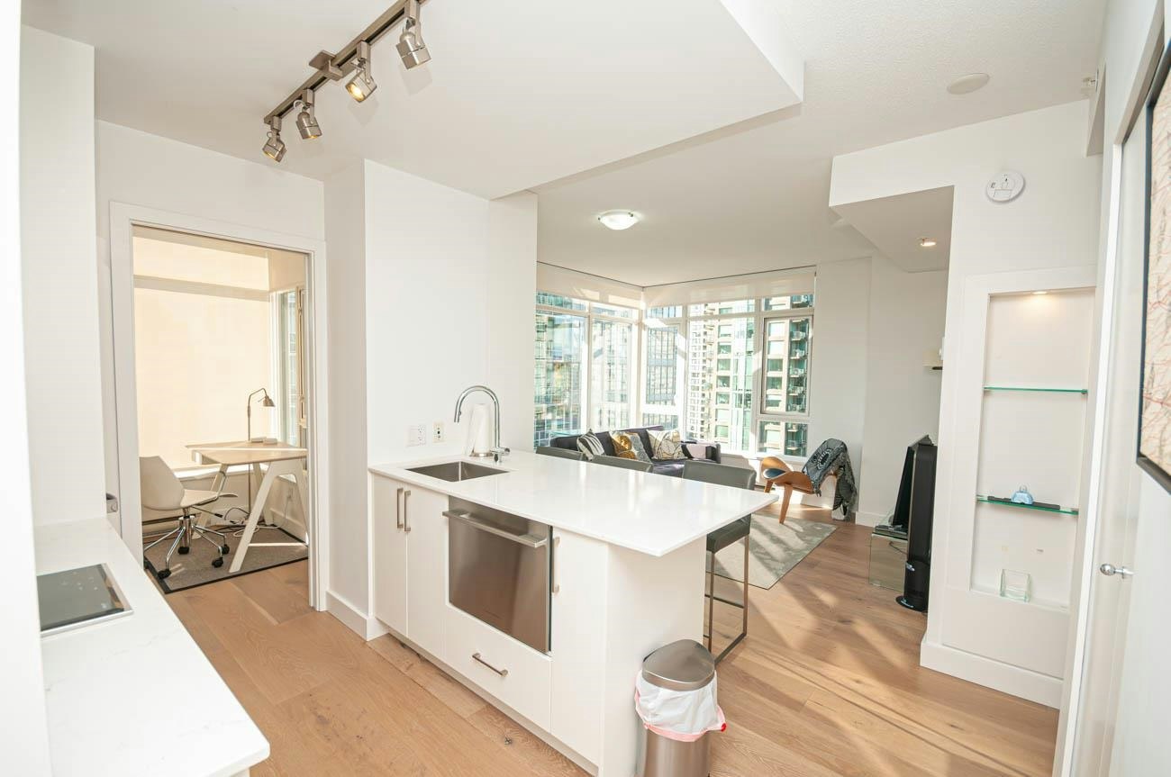 1306-480 Robson Street, Vancouver, BC, V6B 1S1 - 4
