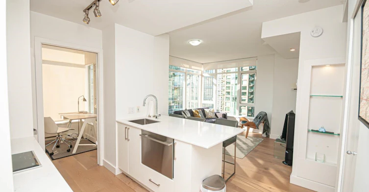 1306-480 Robson Street, Vancouver, BC, V6B 1S1 - 4
