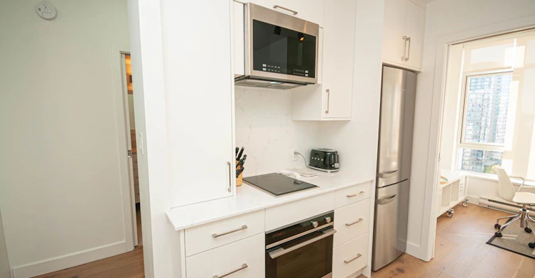 1306-480 Robson Street, Vancouver, BC, V6B 1S1 - 8