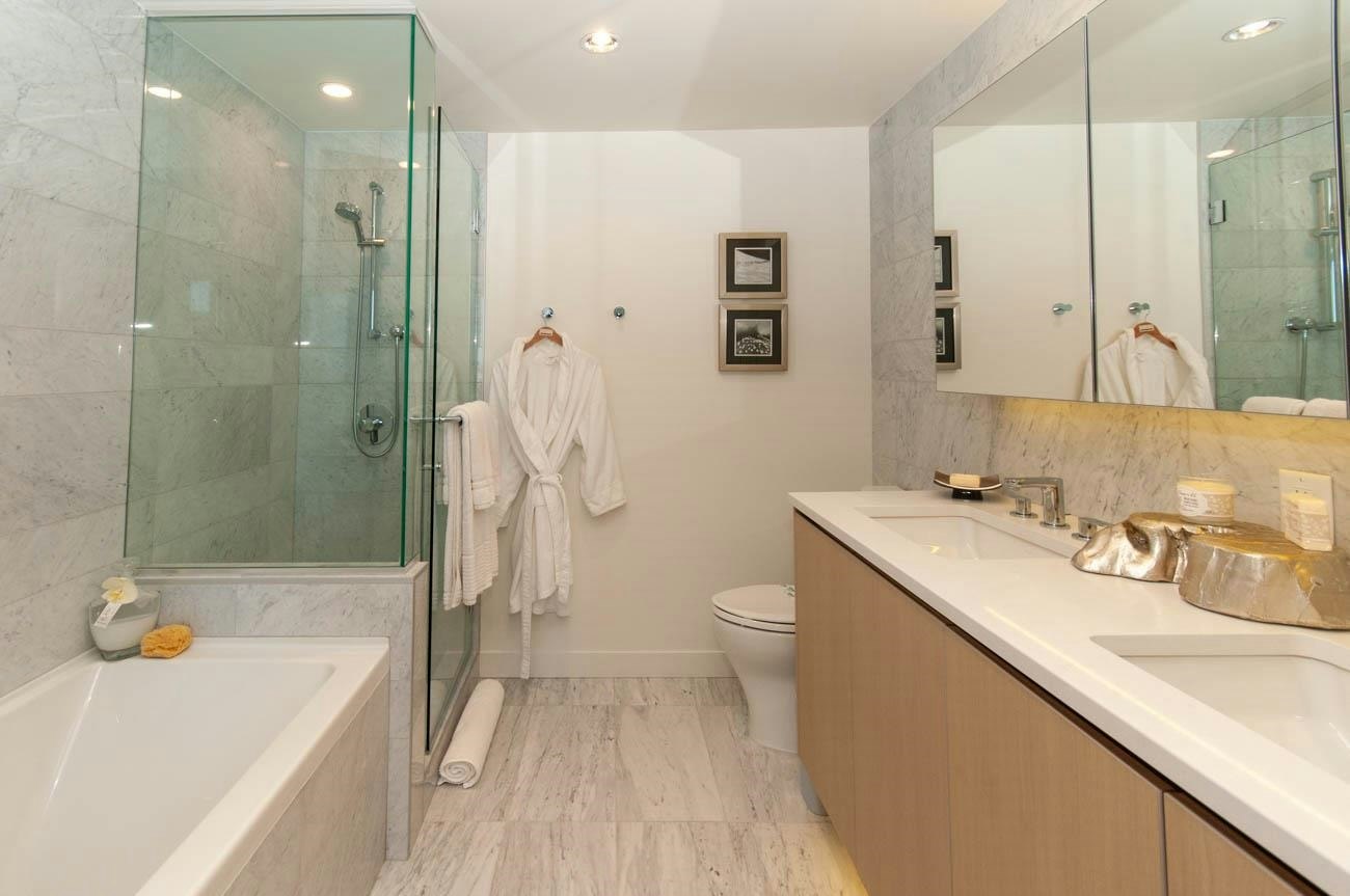 2818-89 Nelson Street, Vancouver, BC, V6Z 0E7 - 26