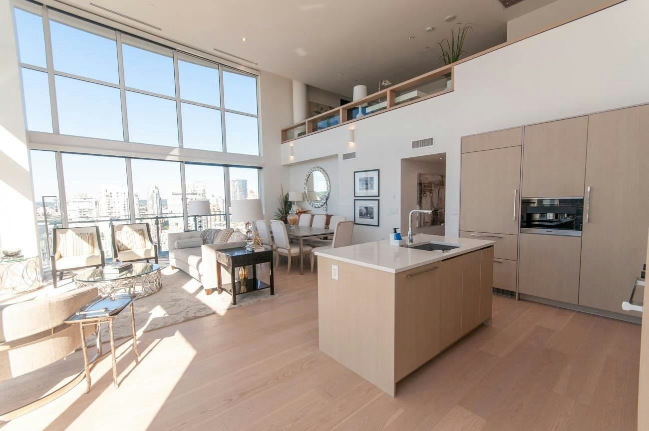 2818-89 Nelson Street, Vancouver, BC, V6Z 0E7 - 5