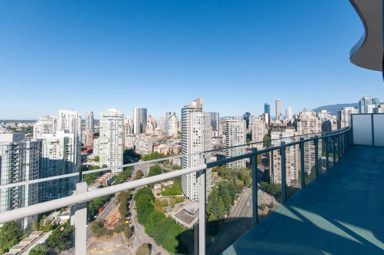 2818-89 Nelson Street, Vancouver, BC, V6Z 0E7 - 11