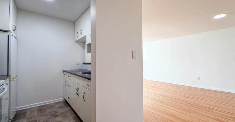 107-461 W 16 Street, North Vancouver, BC, V7M 1V1 - 4