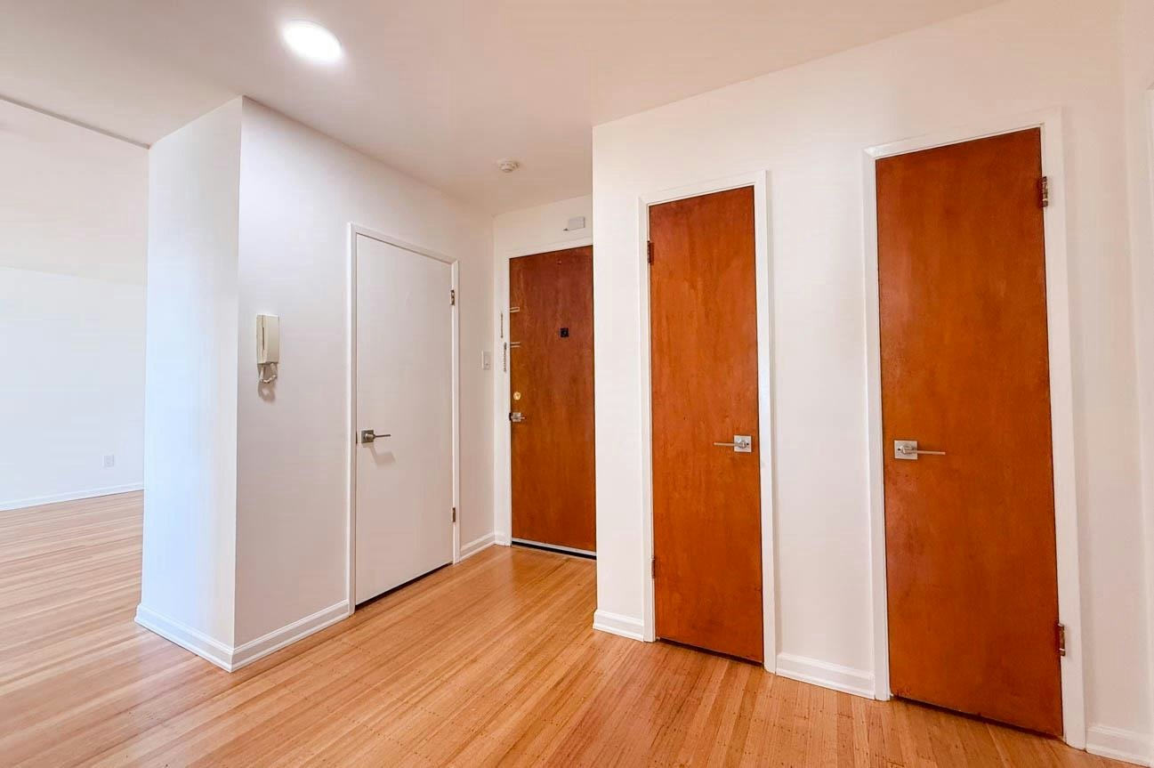 107-461 W 16 Street, North Vancouver, BC, V7M 1V1 - 22