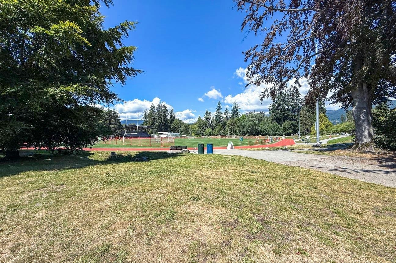 107-461 W 16 Street, North Vancouver, BC, V7M 1V1 - 29