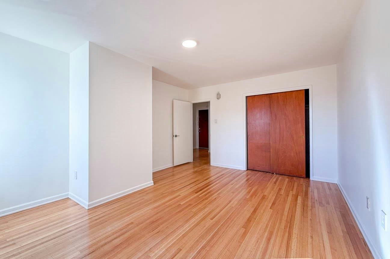 107-461 W 16 Street, North Vancouver, BC, V7M 1V1 - 20
