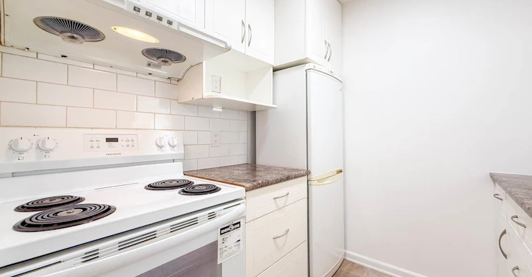107-461 W 16 Street, North Vancouver, BC, V7M 1V1 - 7
