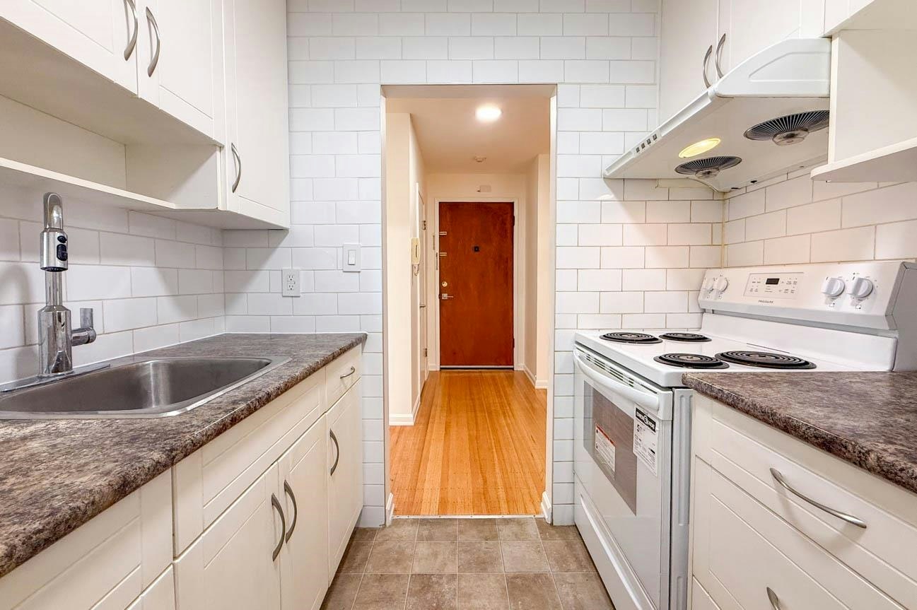 107-461 W 16 Street, North Vancouver, BC, V7M 1V1 - 6