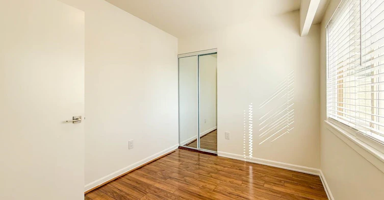 107-461 W 16 Street, North Vancouver, BC, V7M 1V1 - 14