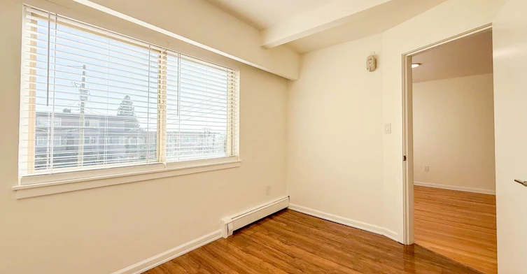 107-461 W 16 Street, North Vancouver, BC, V7M 1V1 - 15