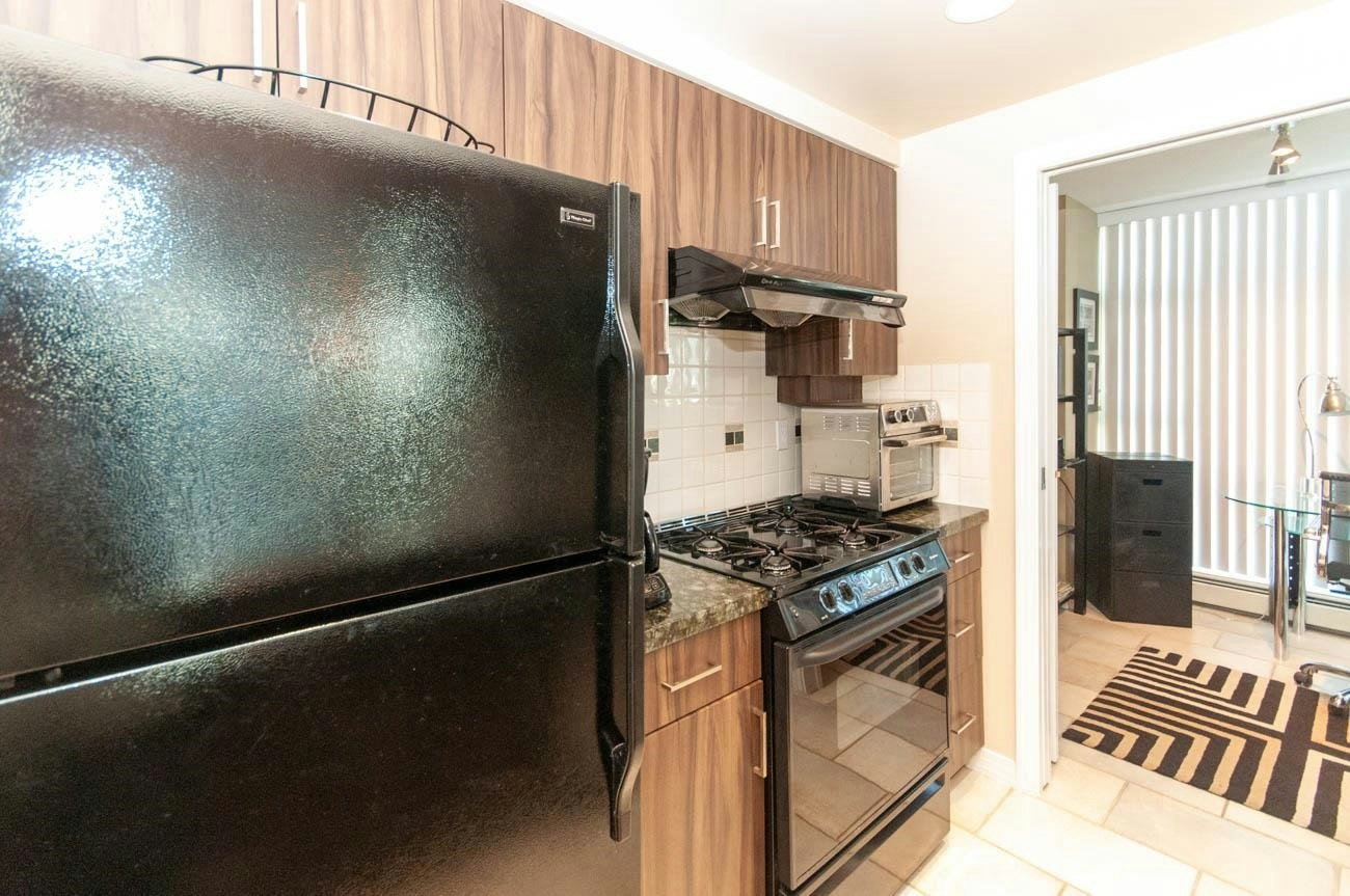 905-1199 Marinaside Crescent, Vancouver, BC, V6Z 2Y2 - 10