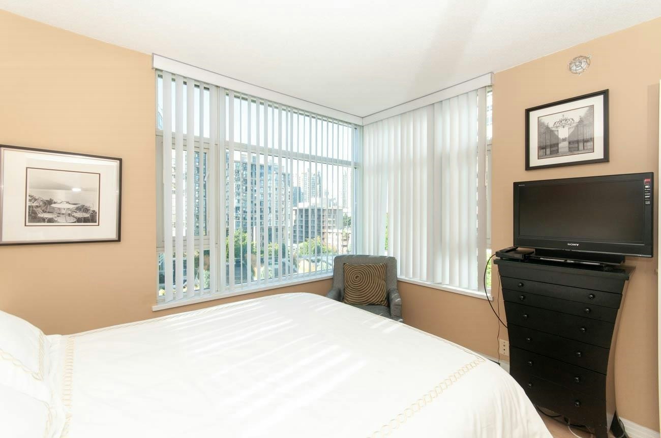 905-1199 Marinaside Crescent, Vancouver, BC, V6Z 2Y2 - 17