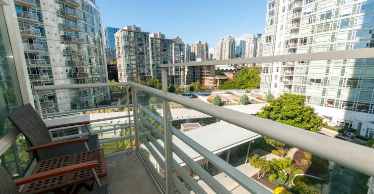905-1199 Marinaside Crescent, Vancouver, BC, V6Z 2Y2 - 13