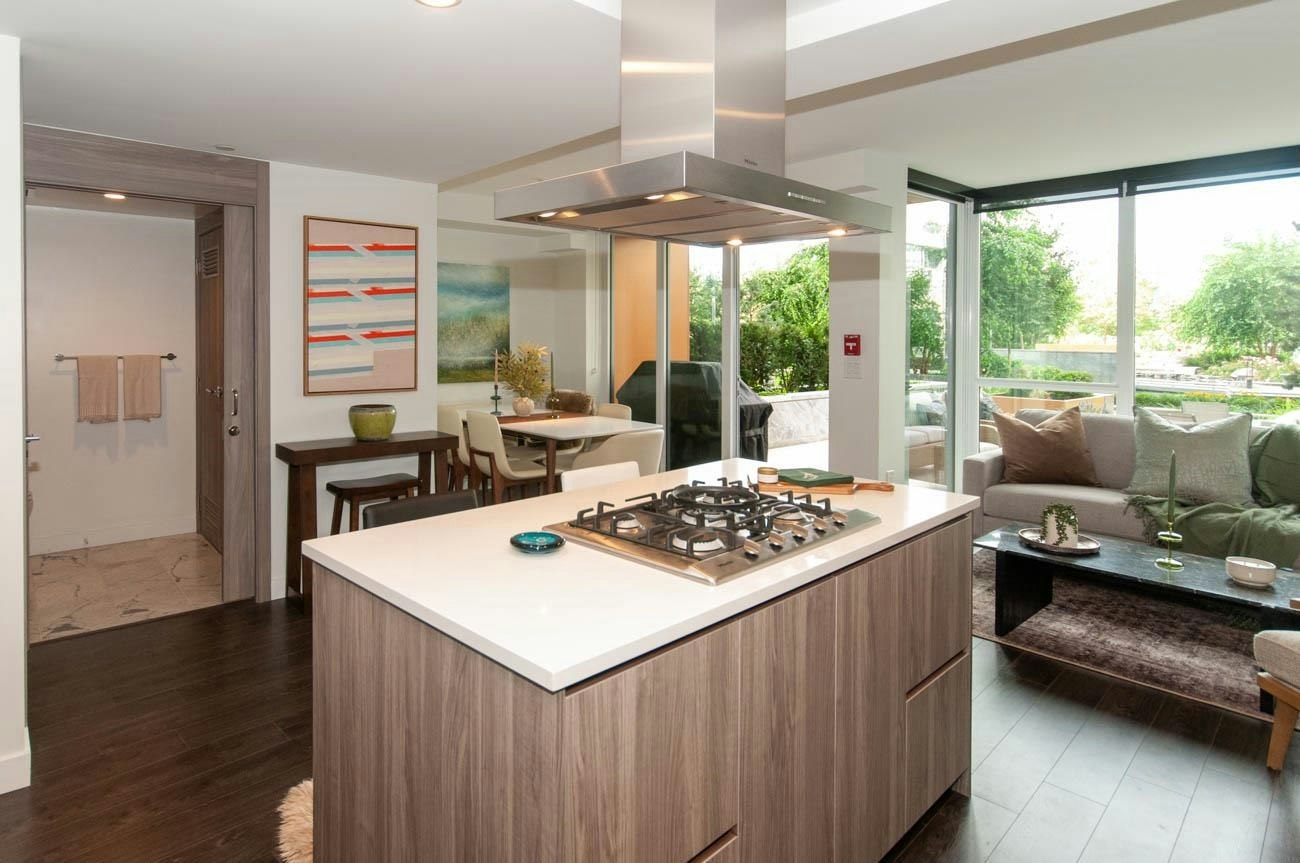 1775 Columbia Street, Vancouver, BC, V5Y 0N3 - 4