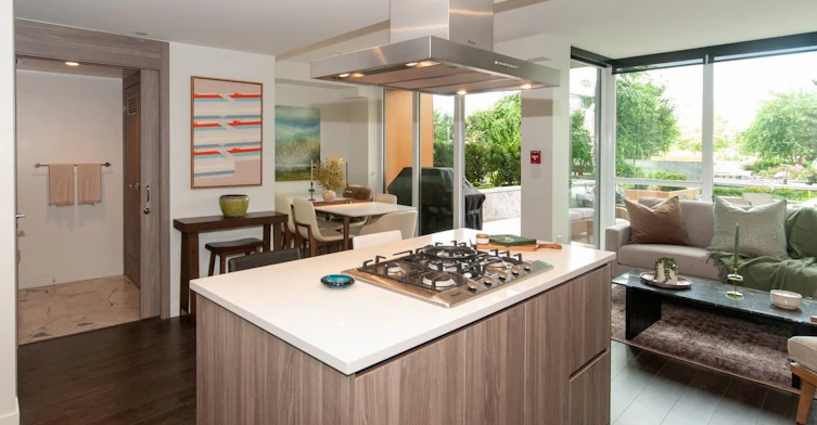 1775 Columbia Street, Vancouver, BC, V5Y 0N3 - 4
