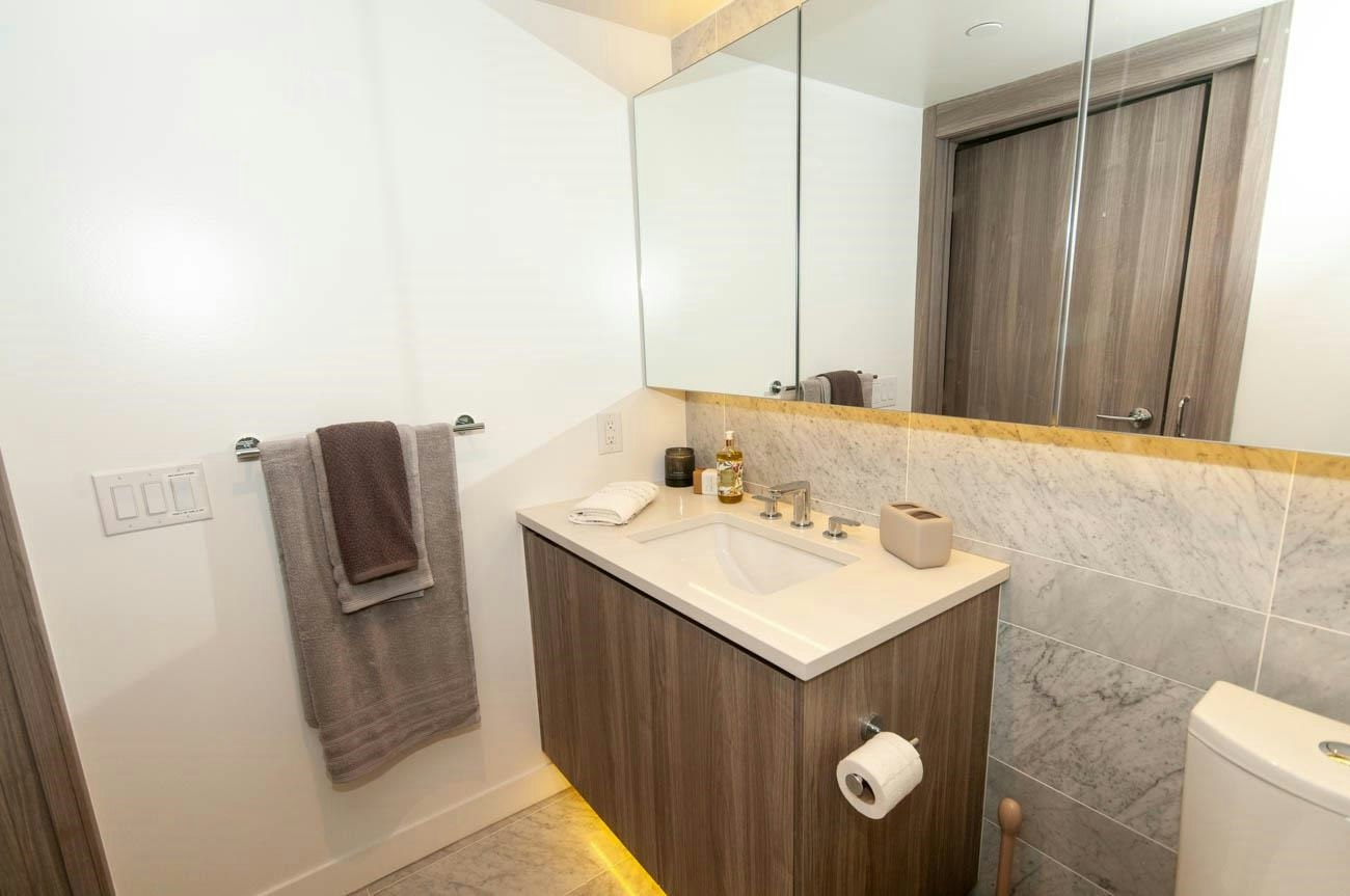 1775 Columbia Street, Vancouver, BC, V5Y 0N3 - 35