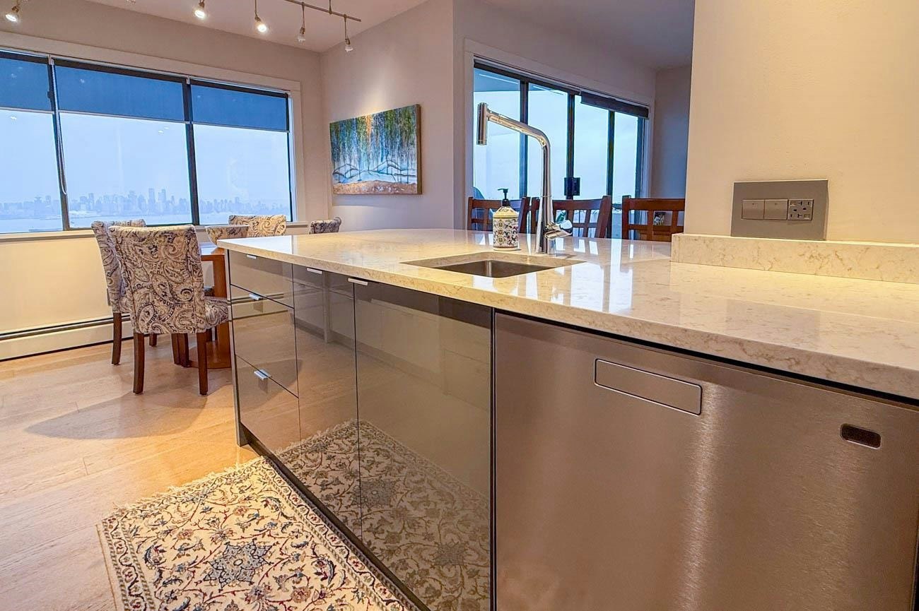 1204-701 W Victoria Park, North Vancouver, BC, V7M 2L2 - 4
