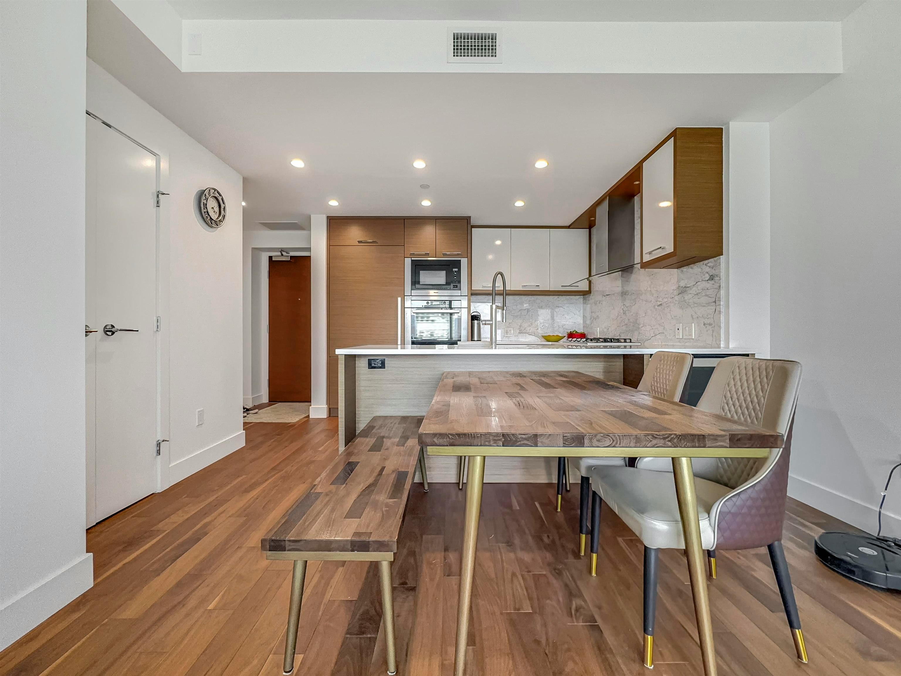 17xx-4360 Beresford Street, Burnaby, BC, V5H 0G2