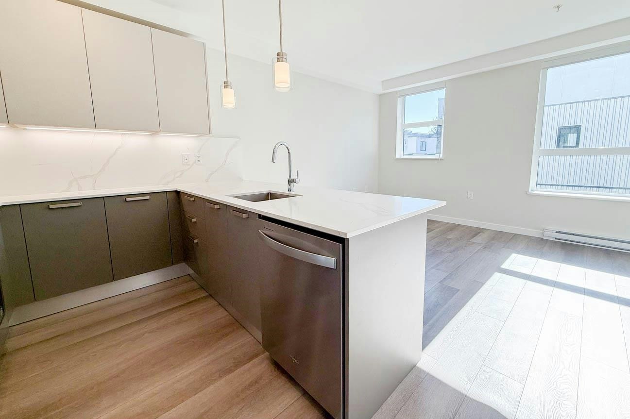 306-3588 Hull Street, Vancouver, BC, V5N 4R9 - 11