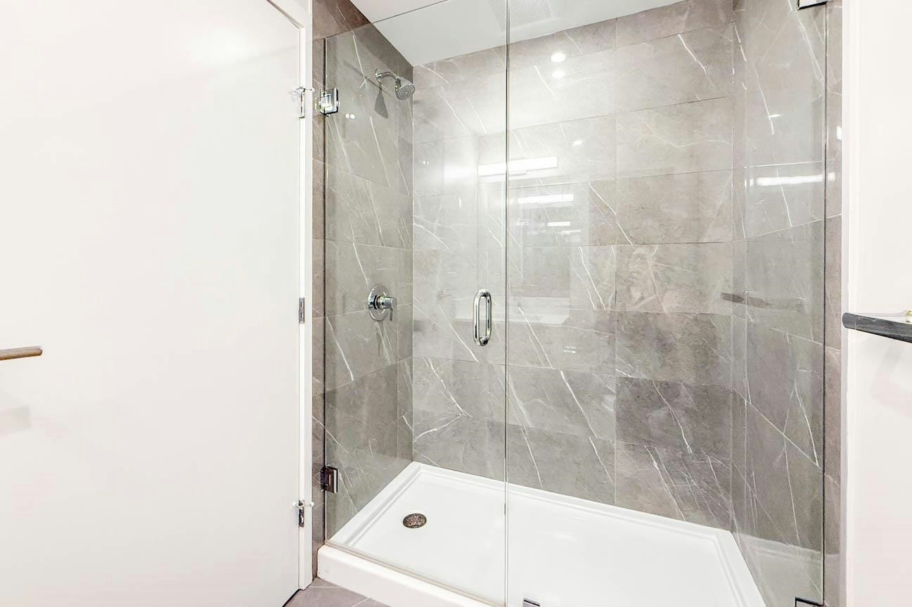 306-3588 Hull Street, Vancouver, BC, V5N 4R9 - 16