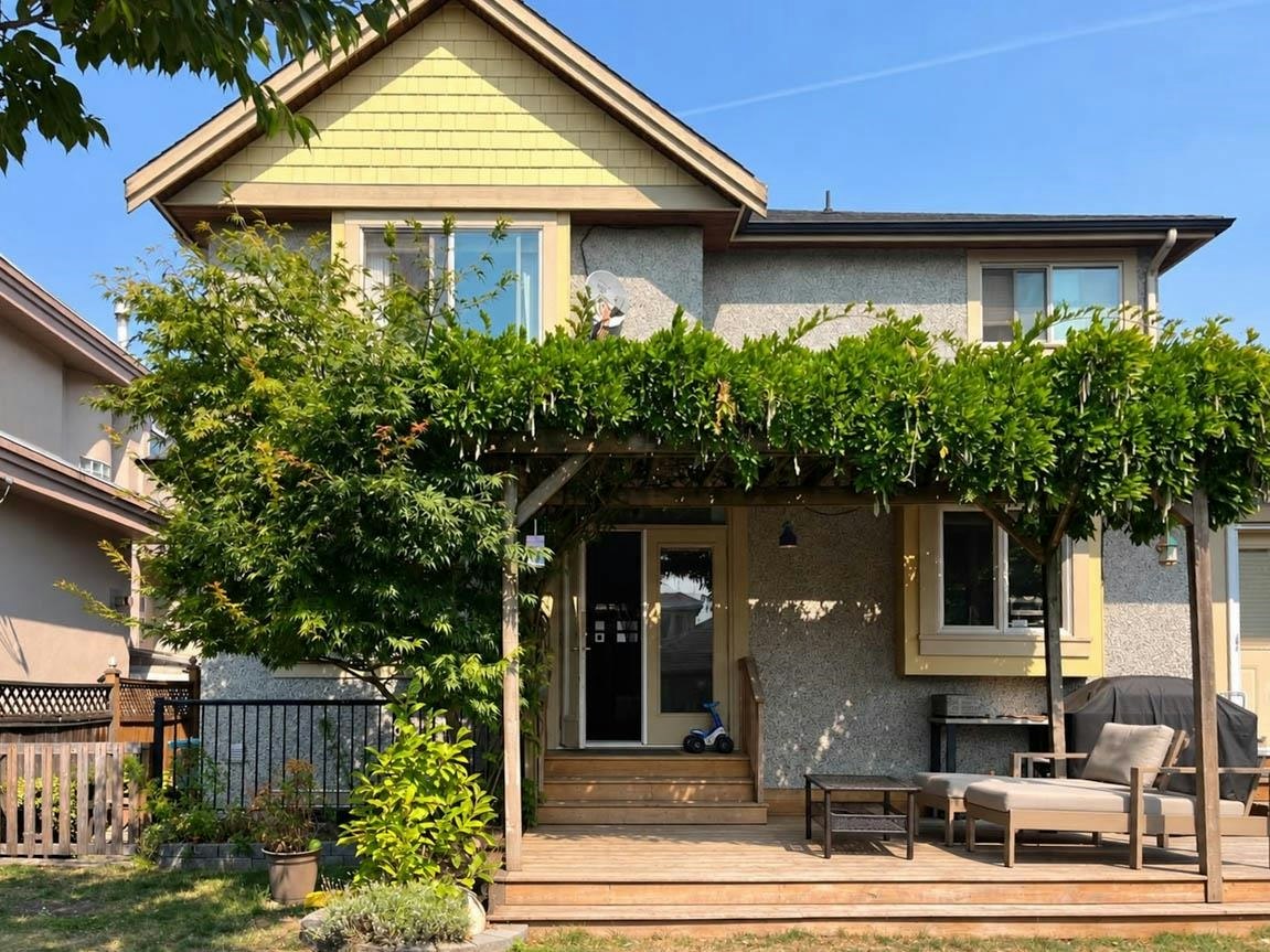 170 W 42nd Avenue, Vancouver, BC, V5Y 2T1