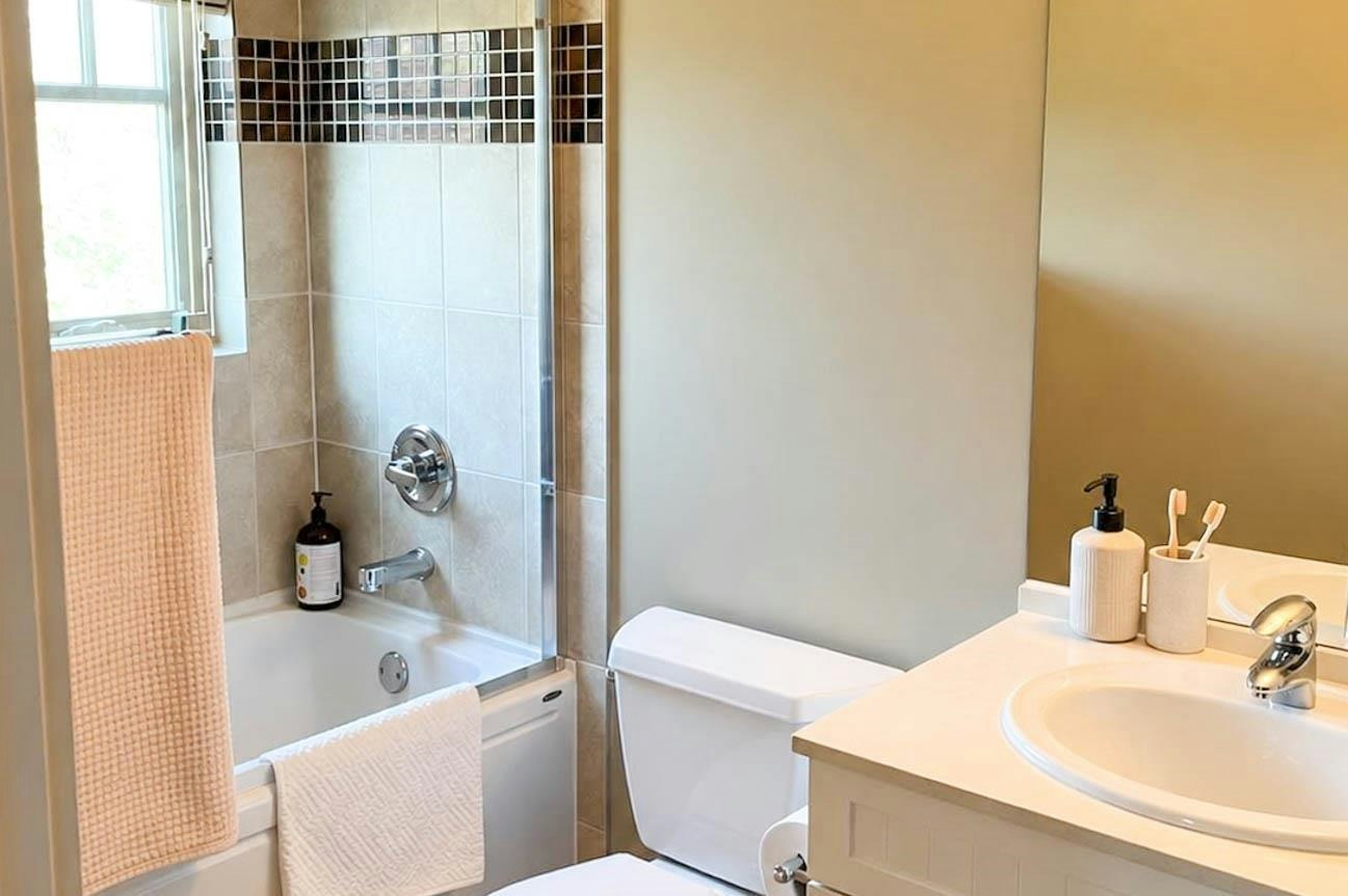 170 W 42nd Avenue, Vancouver, BC, V5Y 2T1 - 14