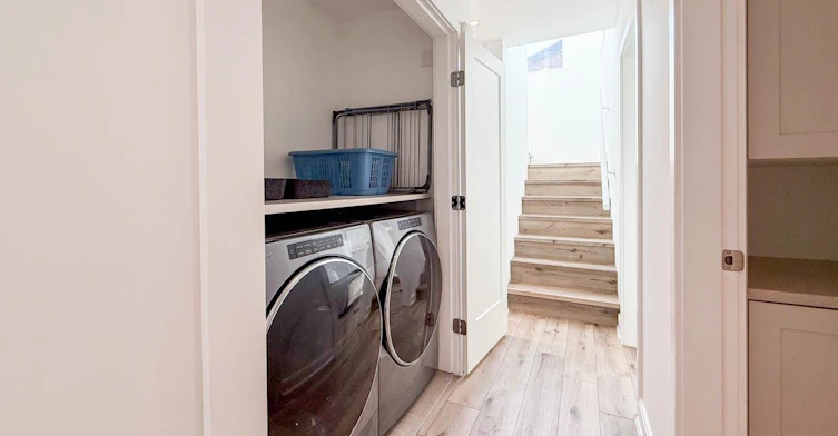 113-515 E 2nd Street, North Vancouver, BC, V7L 1E1 - 25