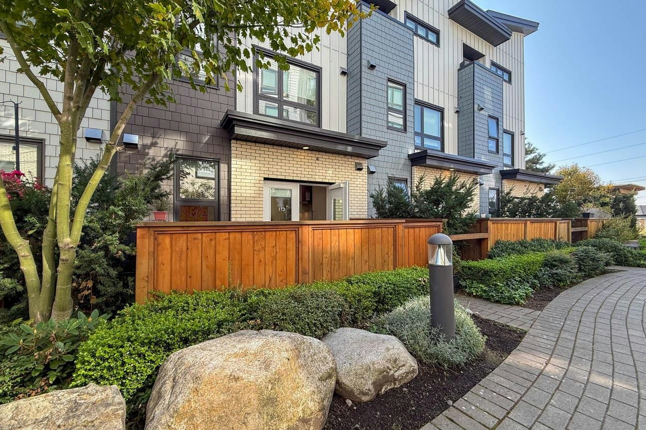 113-515 E 2nd Street, North Vancouver, BC, V7L 1E1 - 2