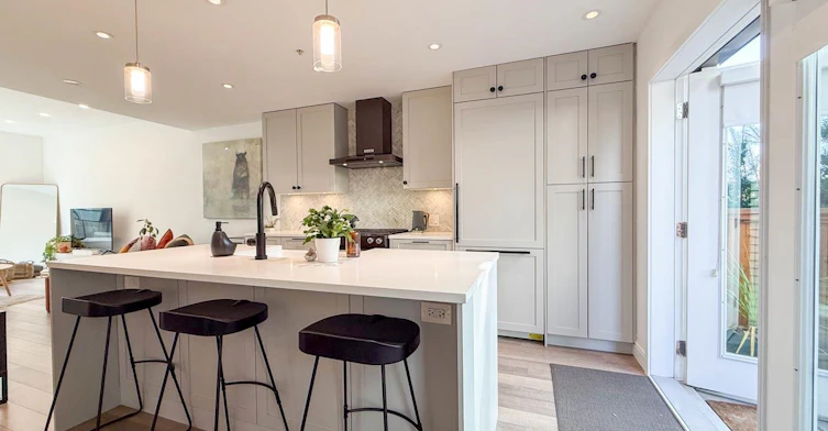 113-515 E 2nd Street, North Vancouver, BC, V7L 1E1 - 10