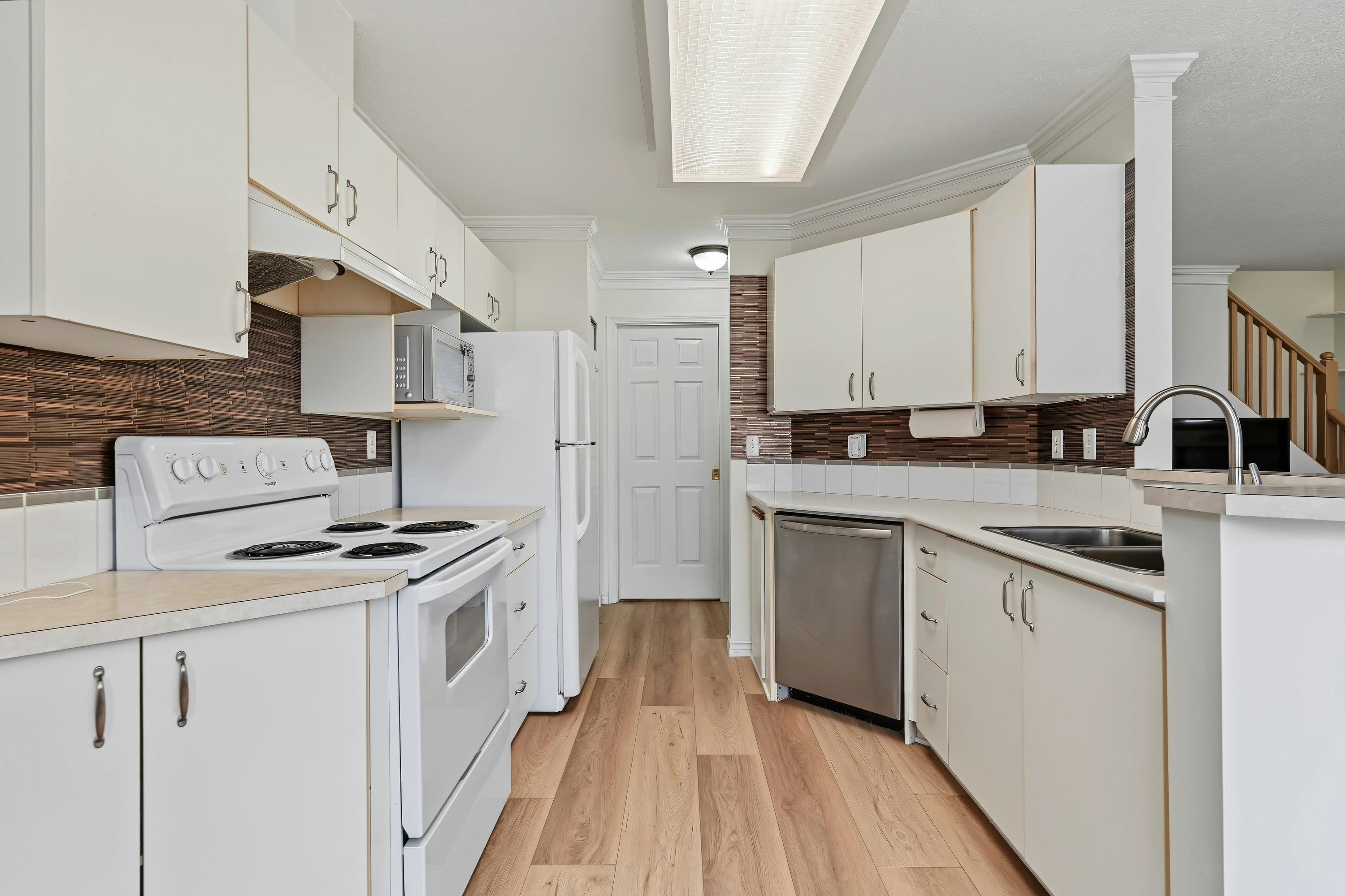 204-5464 201a Street, Langley, BC, V3A 1S8 - 10