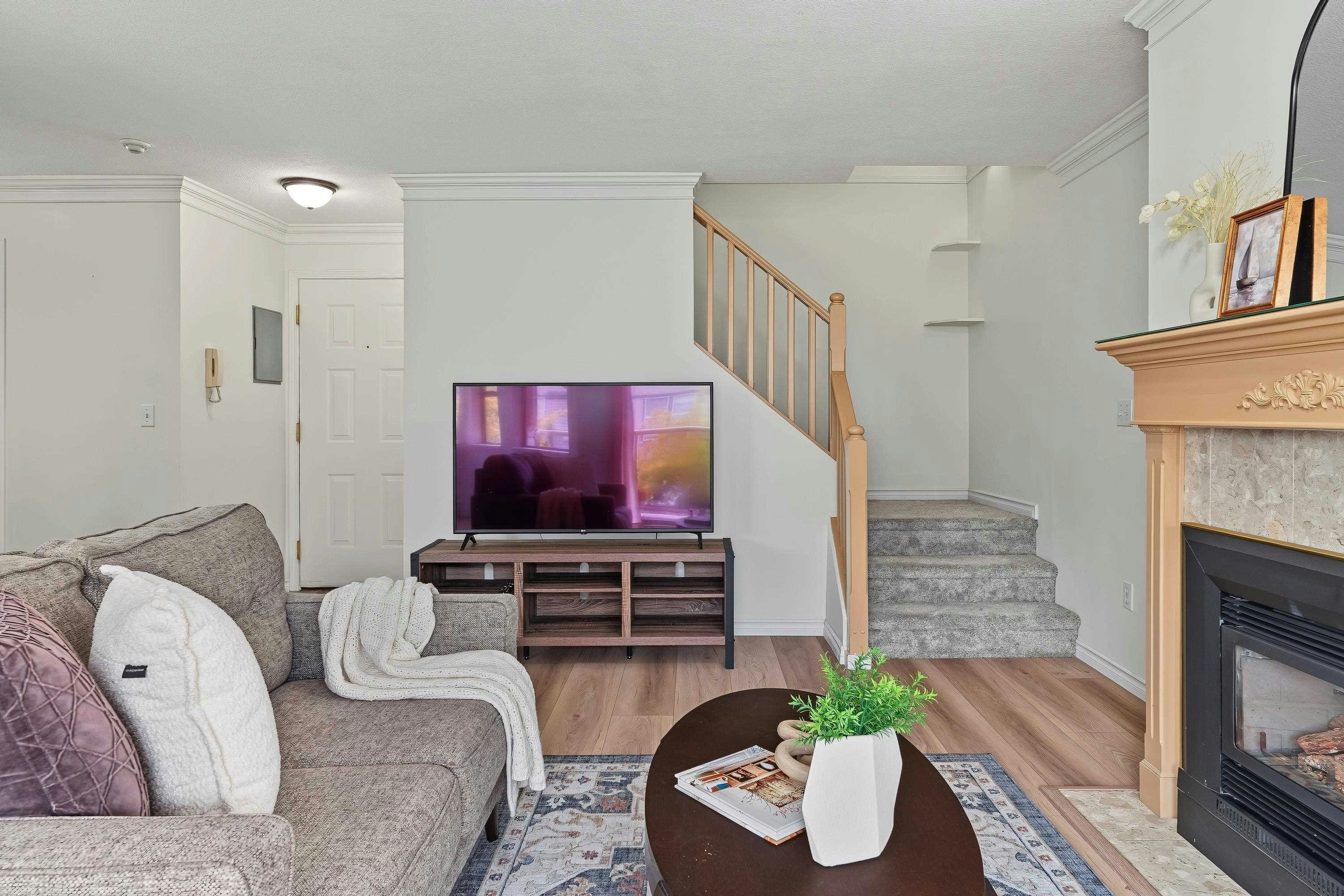 204-5464 201a Street - 5