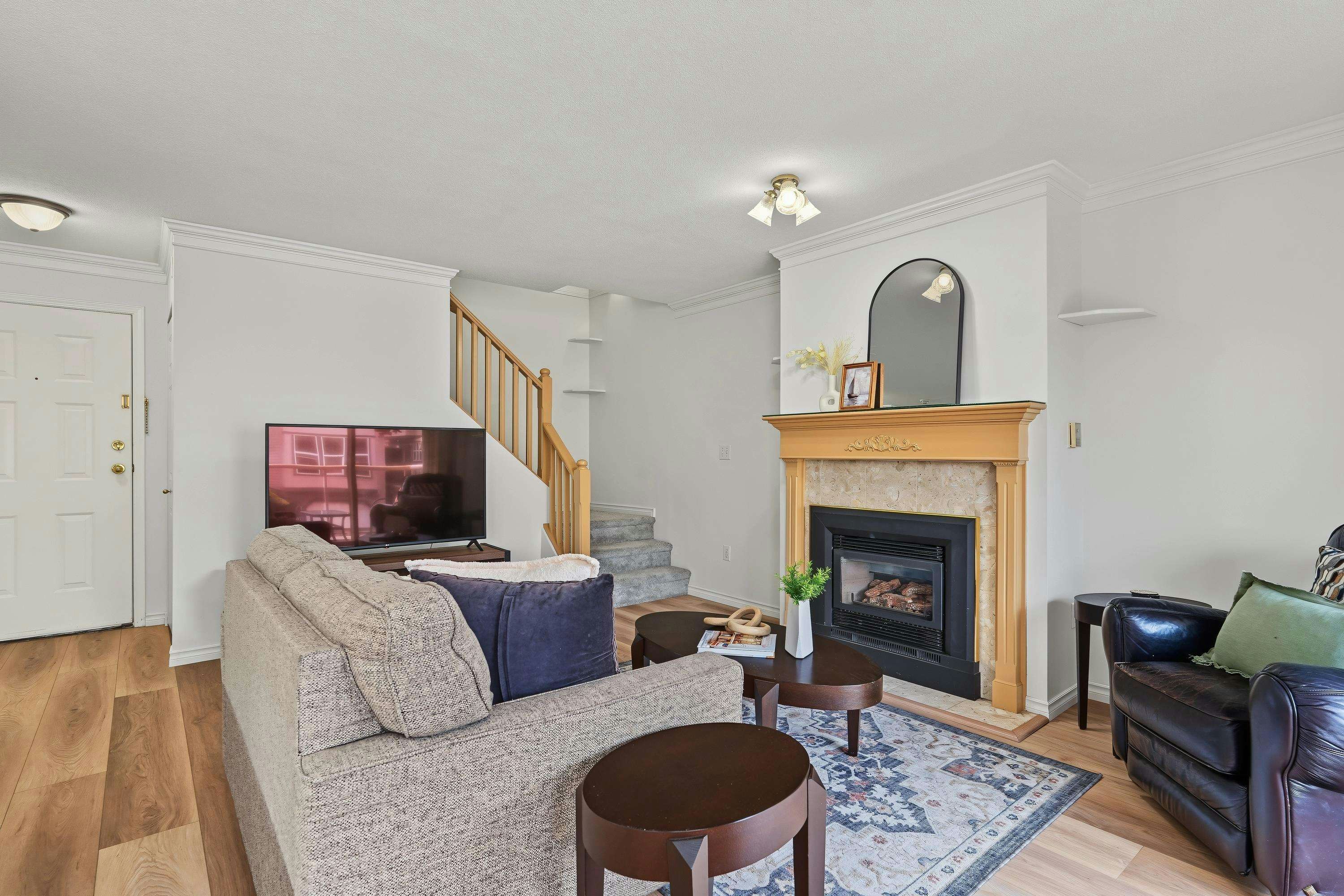 204-5464 201a Street - 3