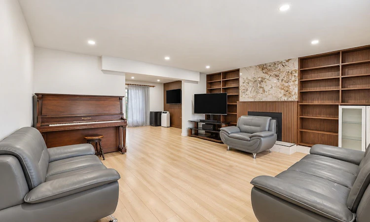 2129 Bowler Drive