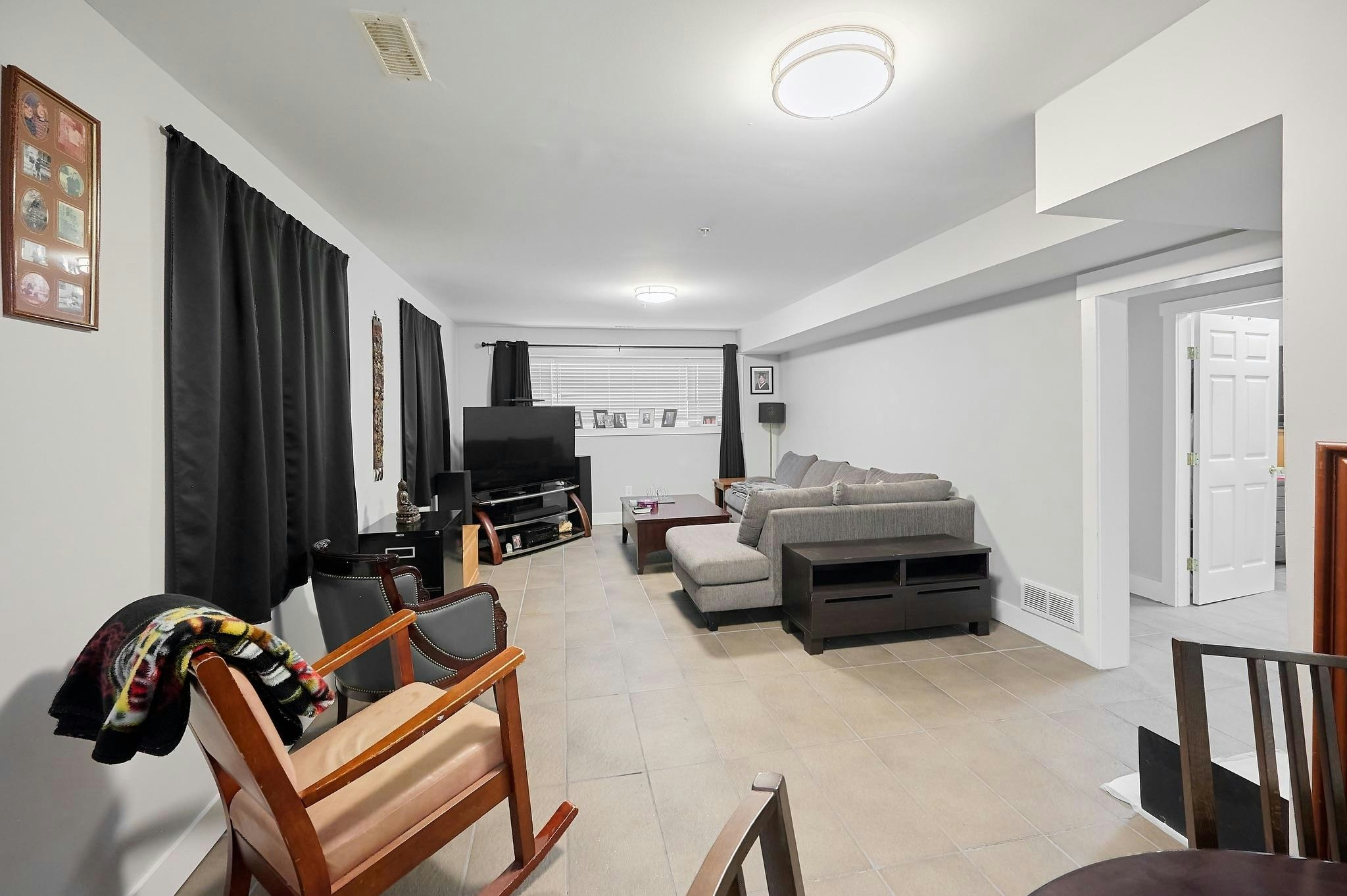21673 River Road, Maple Ridge, BC, V2X 2B8 - 17