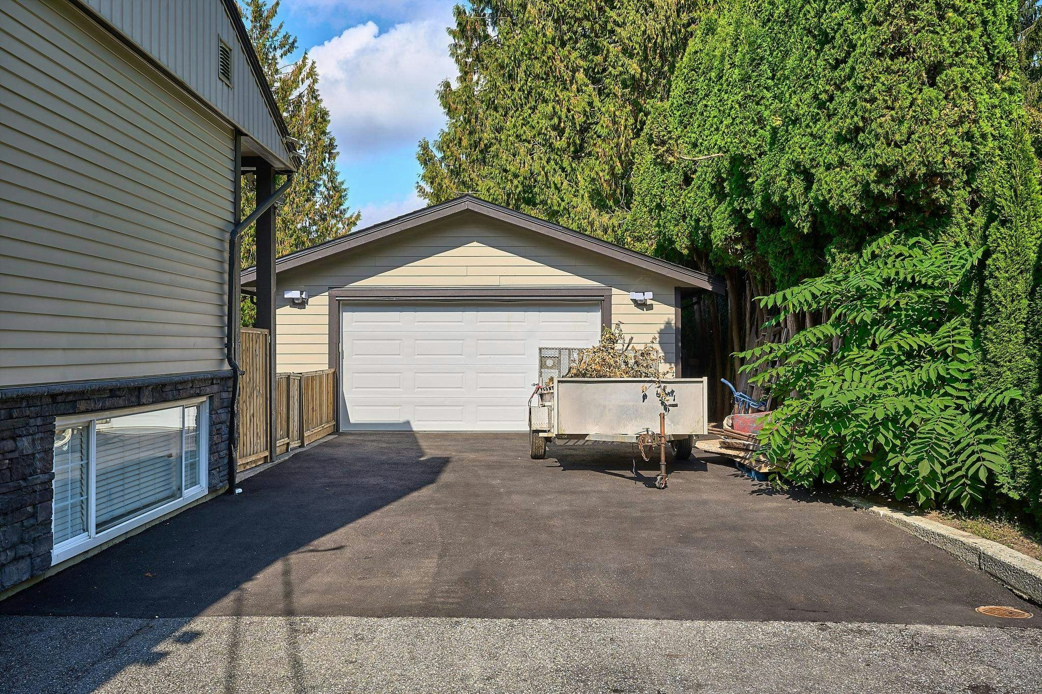 21673 River Road, Maple Ridge, BC, V2X 2B8 - 10