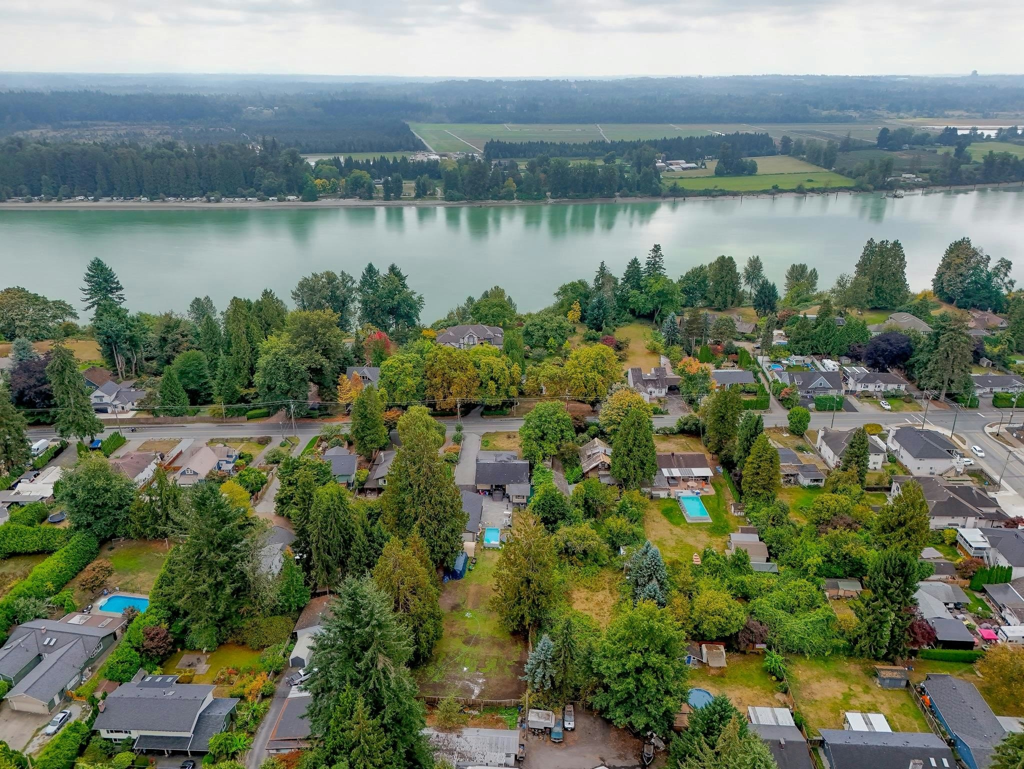 21673 River Road, Maple Ridge, BC, V2X 2B8 - 36