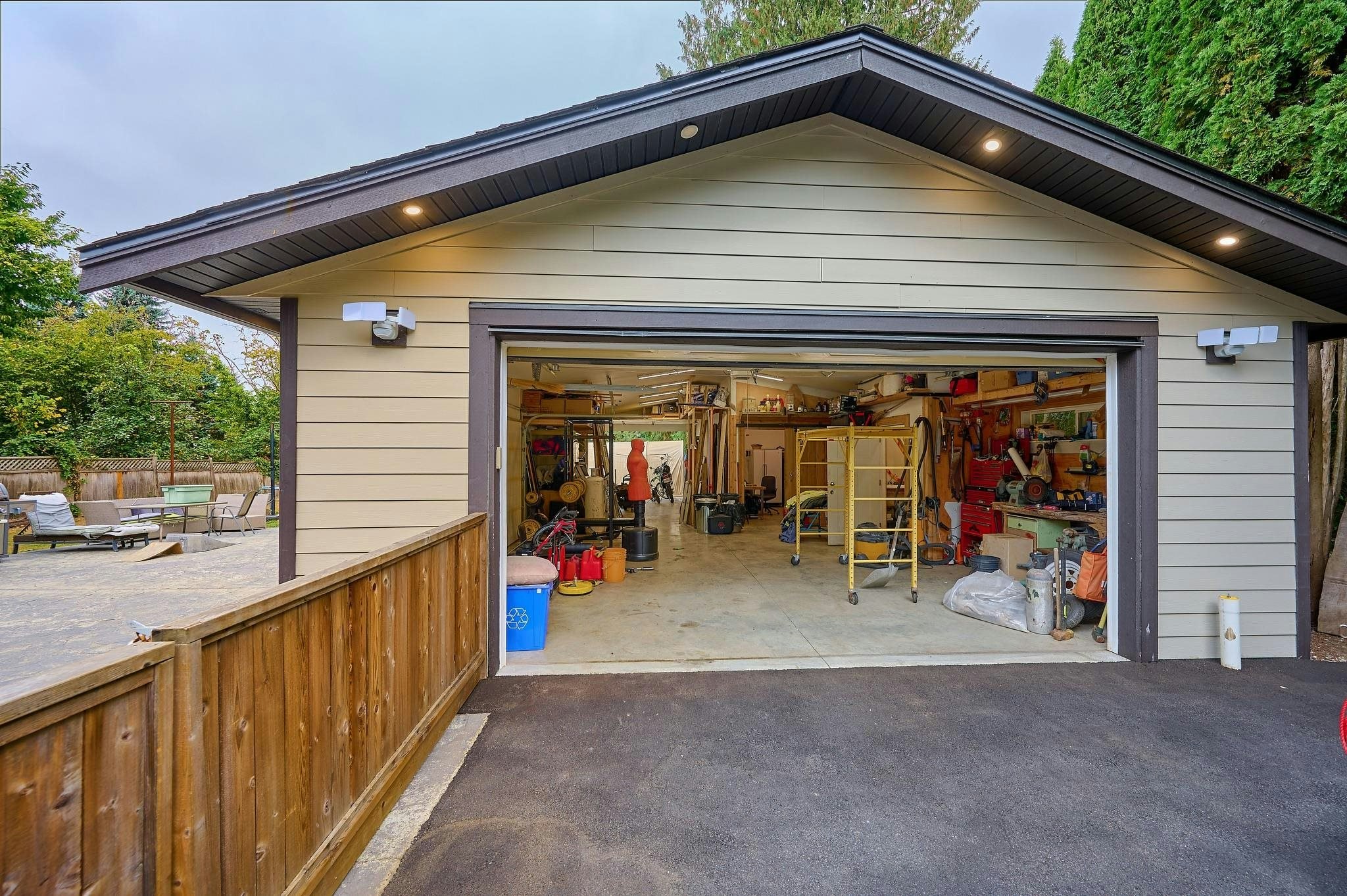 21673 River Road, Maple Ridge, BC, V2X 2B8 - 9