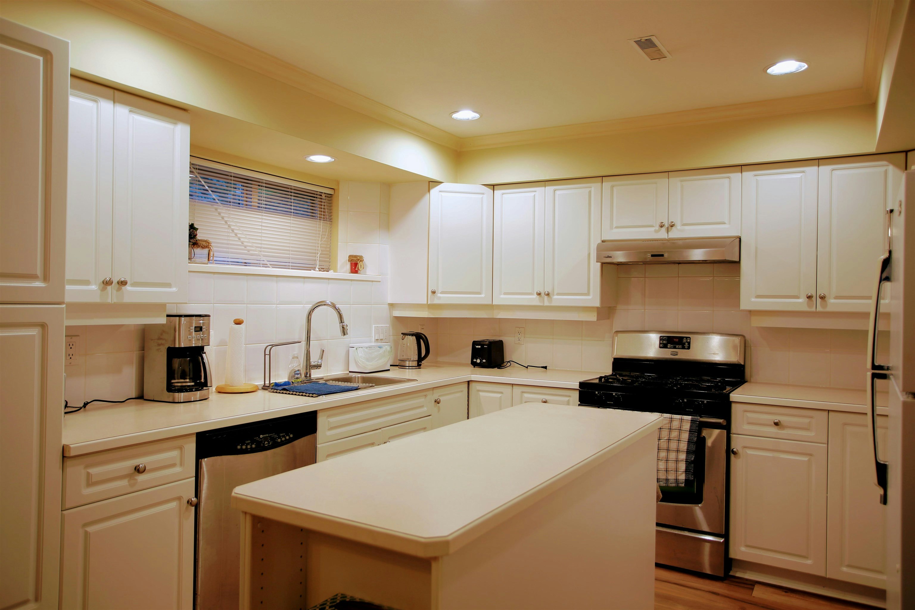 10958 163 Street, Surrey, BC, V4N 1N8 - 8