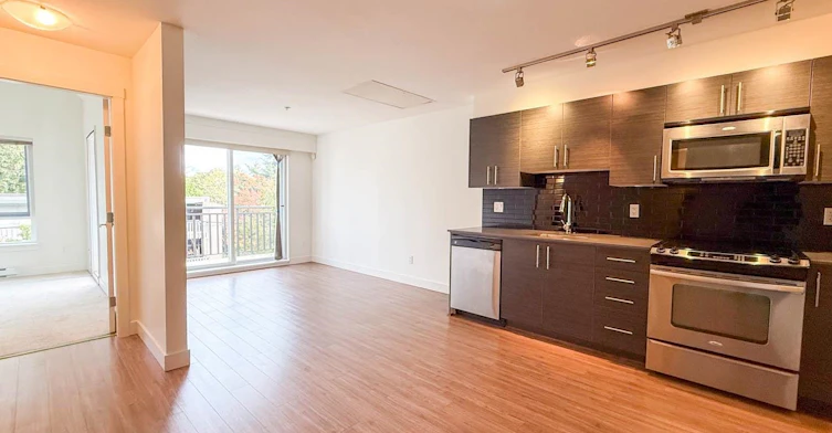 302-1533 E 8th Avenue, Vancouver, BC, V5N 0A4 - 6