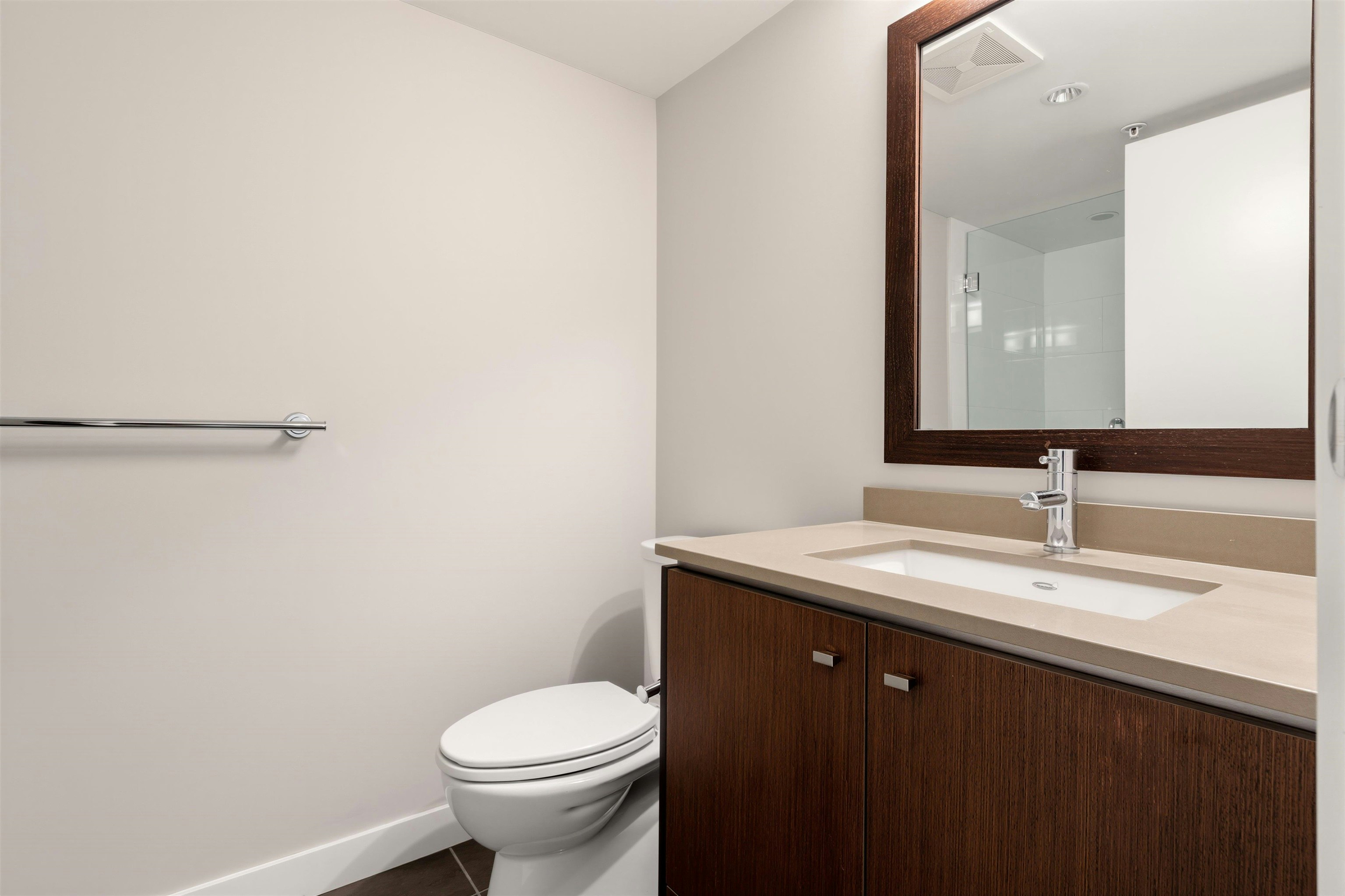 205-2940 King George Boulevard, Surrey, BC, V4P 1A2 - 32