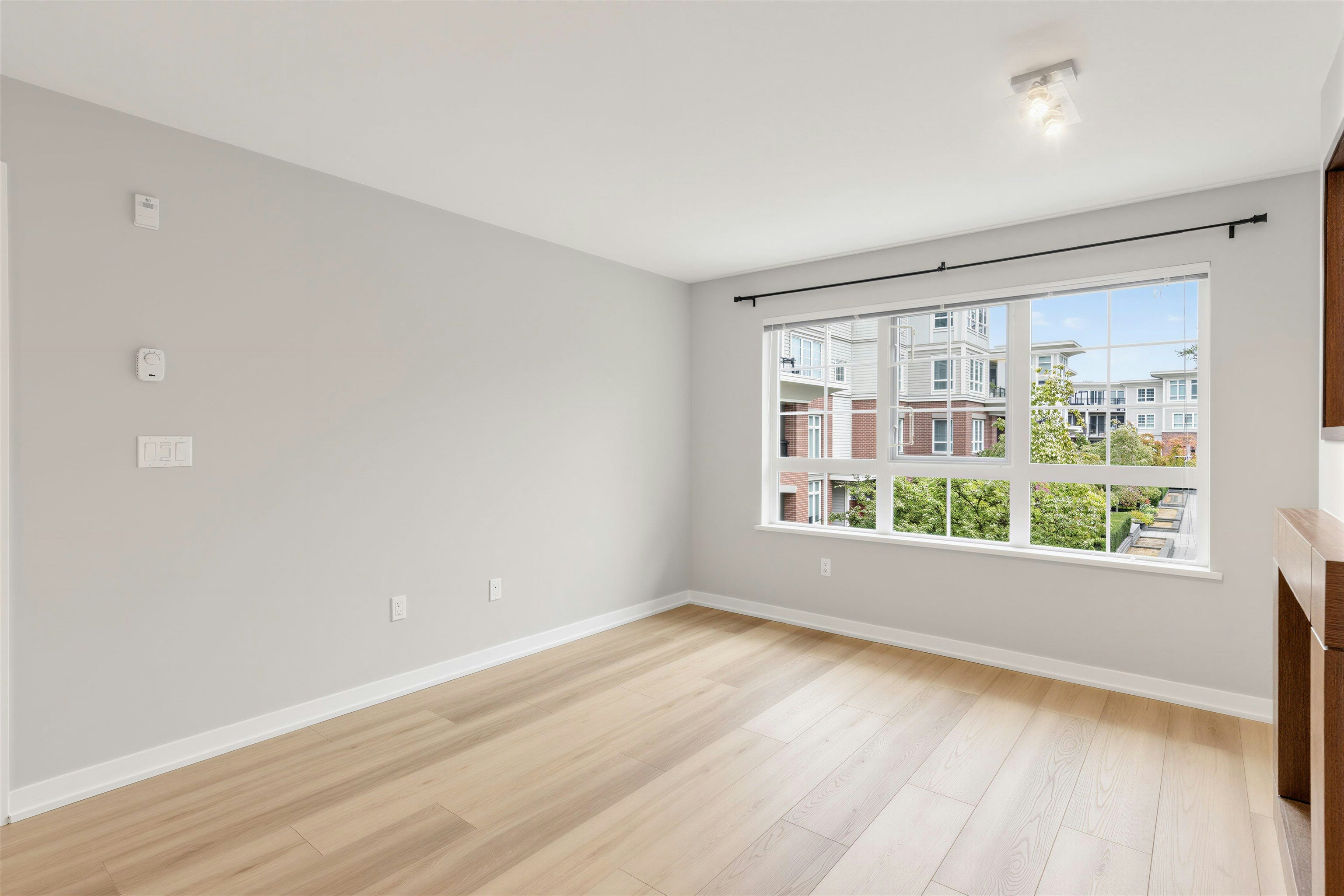 205-2940 King George Boulevard, Surrey, BC, V4P 1A2 - 12