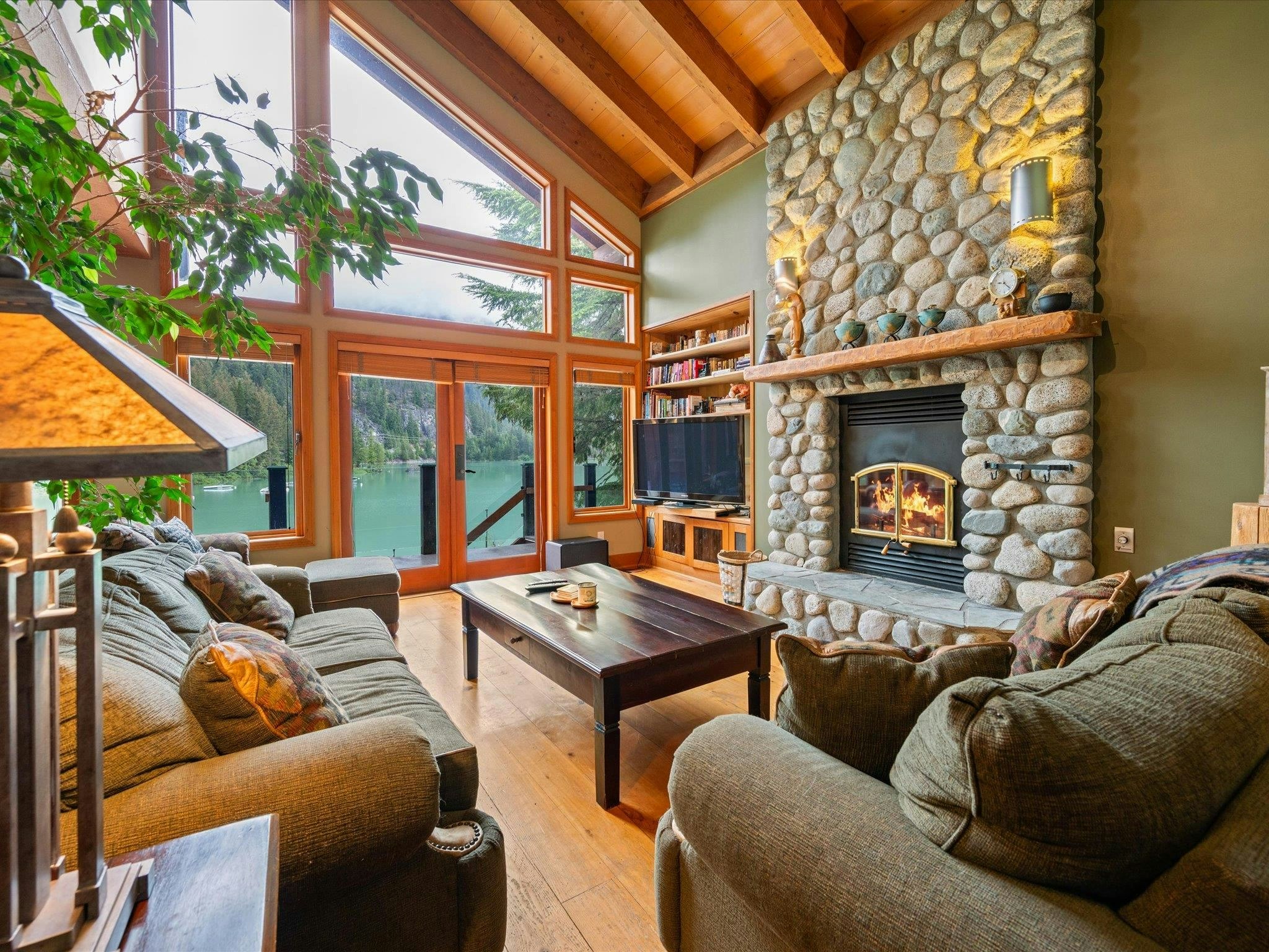 9297 Lakeshore Drive, Whistler, BC, V8E 0G6
